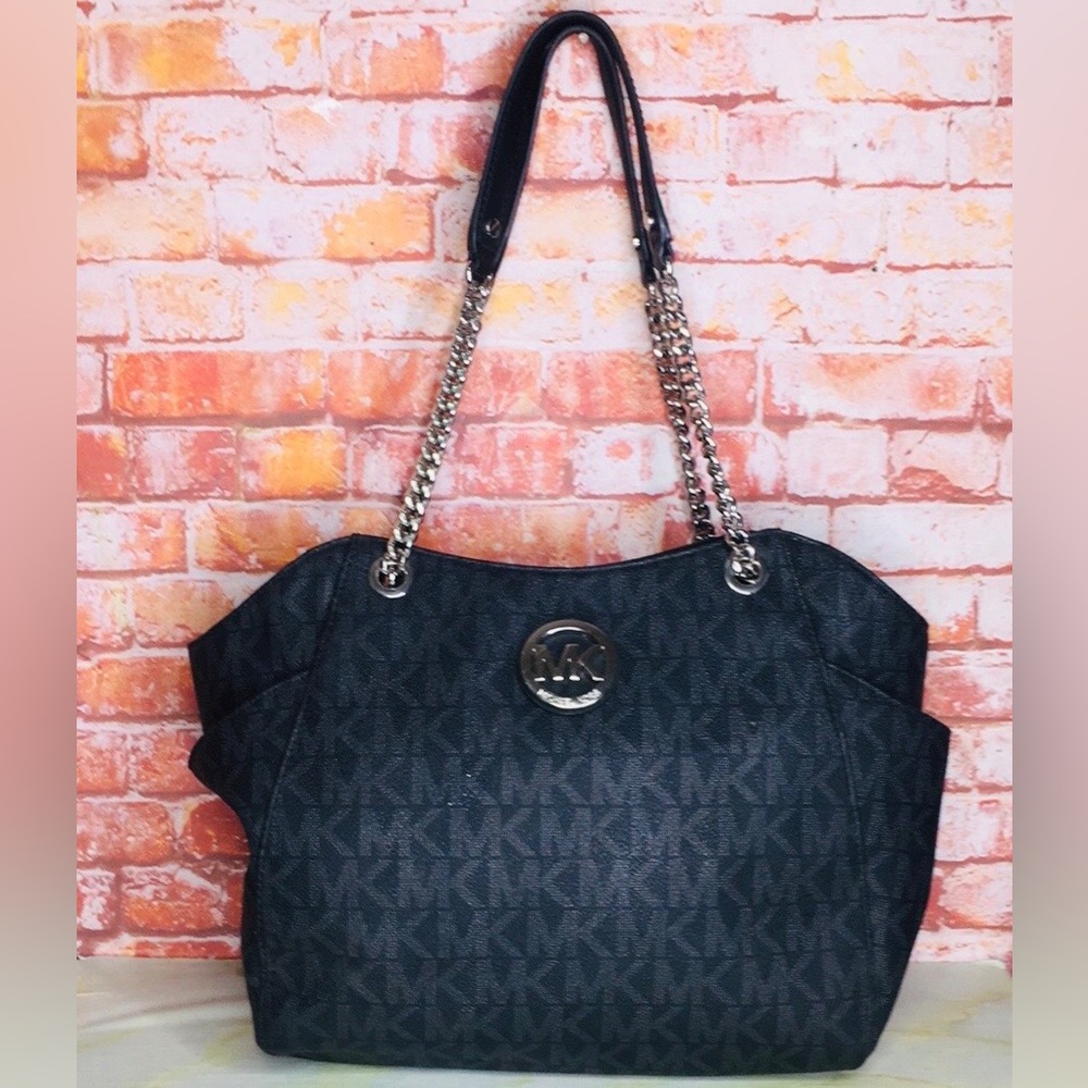 Michael Kors Black Logo Jet Set  Chain Shoulder Bag